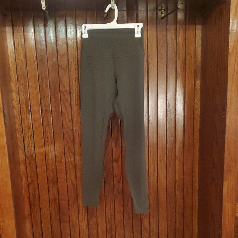 LULULEMON SIZE 6 Olive Green Leggings